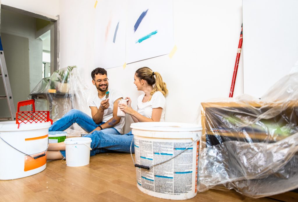The Pros and Cons of DIY Home Painting